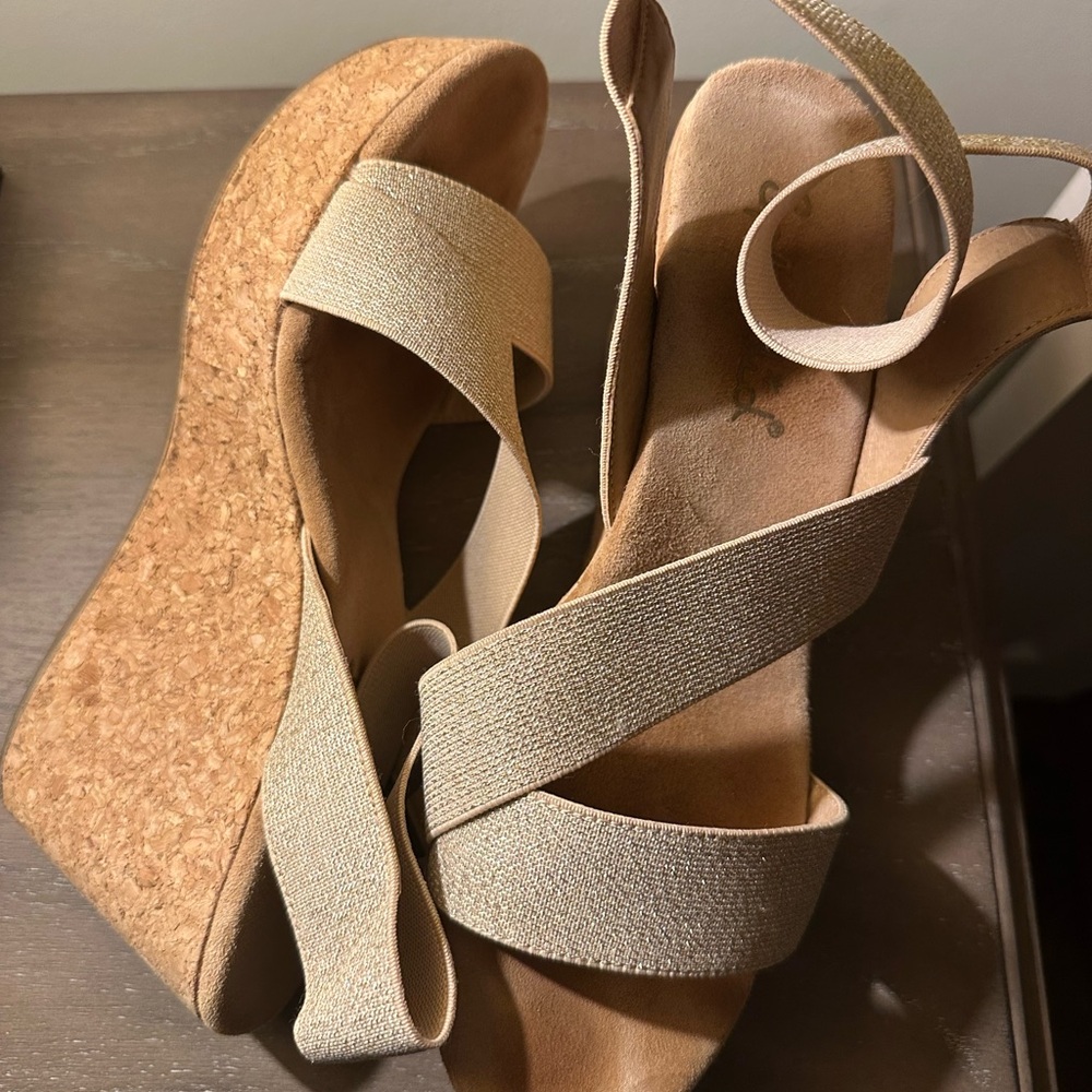 Splendid wedges minimal wear